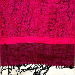 Pashmina Hot Pink With Purple and Black Paisley Knit Wrap with Fringe